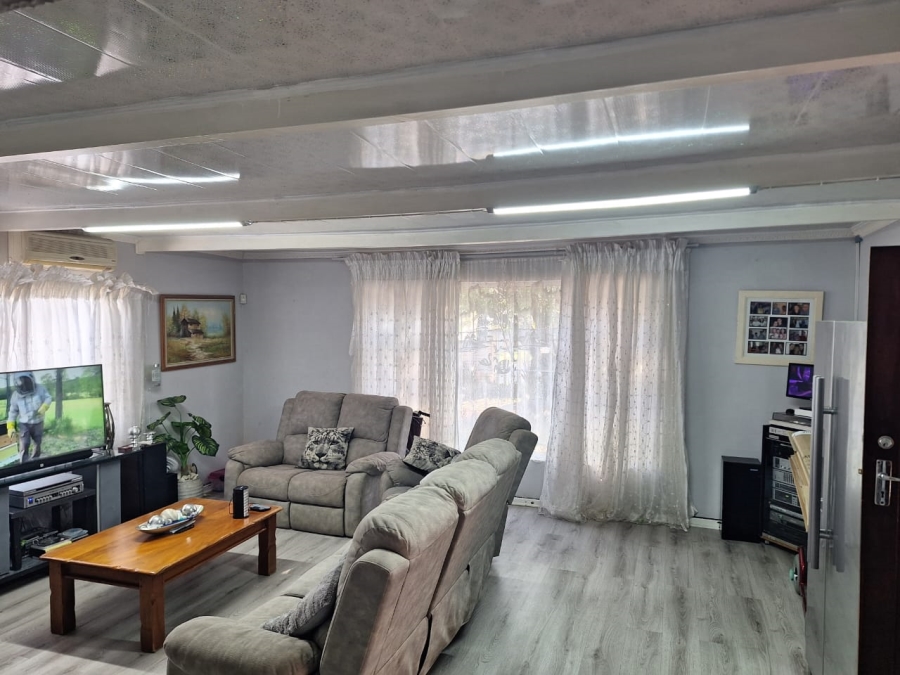  Bedroom Property for Sale in Amalinda Eastern Cape